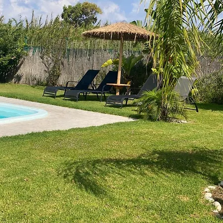 M&b Luxury House Vakantiehuis Theológos